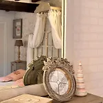 Bed & Breakfast Chic Et Charme 3*