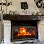 Chic Et Charme Bed & Breakfast Suzay
