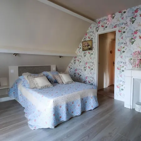 Chic Et Charme Bed & Breakfast 3*